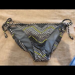 Fun never worn bikini bottoms